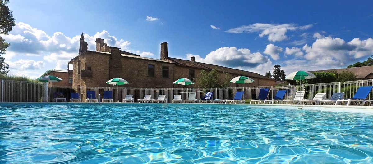 top villages vacances vvf club essentiel le chateau sur la vienne piscine