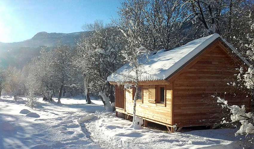 vacances hiver huttopia chalets camping divonne les bains montagne ski