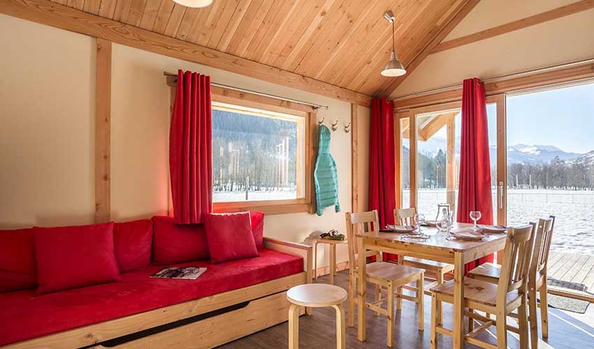 vacances hiver huttopia camping vallouise logement