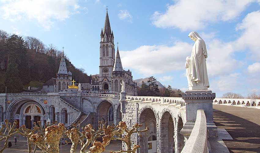 Venez en pèlerinage à Lourdes 