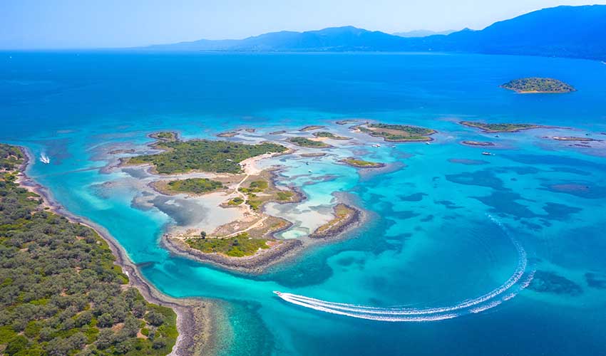 Naviguez jusqu'aux îles de Lichades