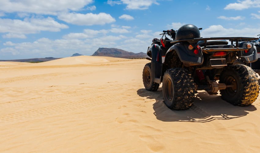 Excursion en quad dans le désert de Viana, Boa Vista, Cap-Vert.