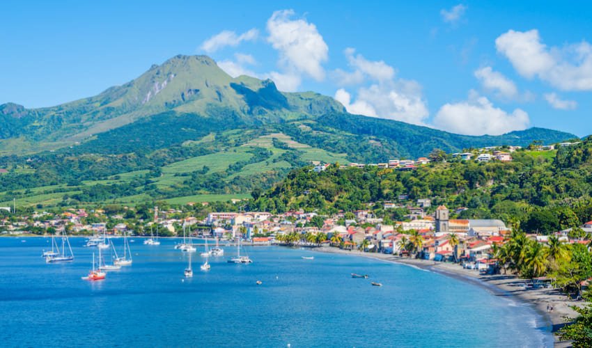 Panorama sur la ville de Saint-Pierre, Guadeloupe.