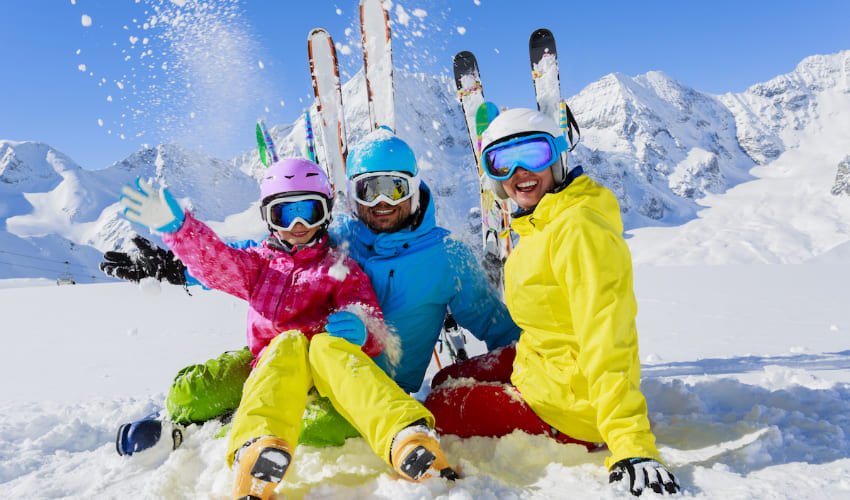 Ski en famille dans la station des ski pyrénéenne 
