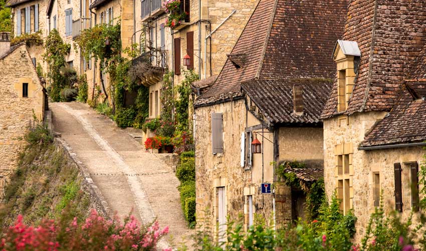 Magnifique village de Beynac et Cazenac dans le département de la Dordogne