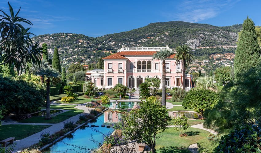 La Villa Ephrussi de Rothschild et ses jardins.