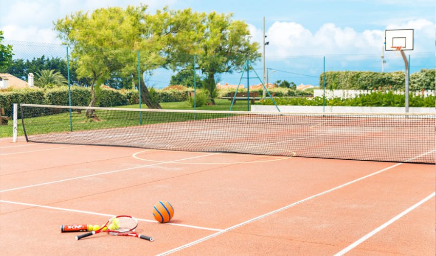 Cours de Tennis du Village-à-Thème « Sport et sensation » à Anglet