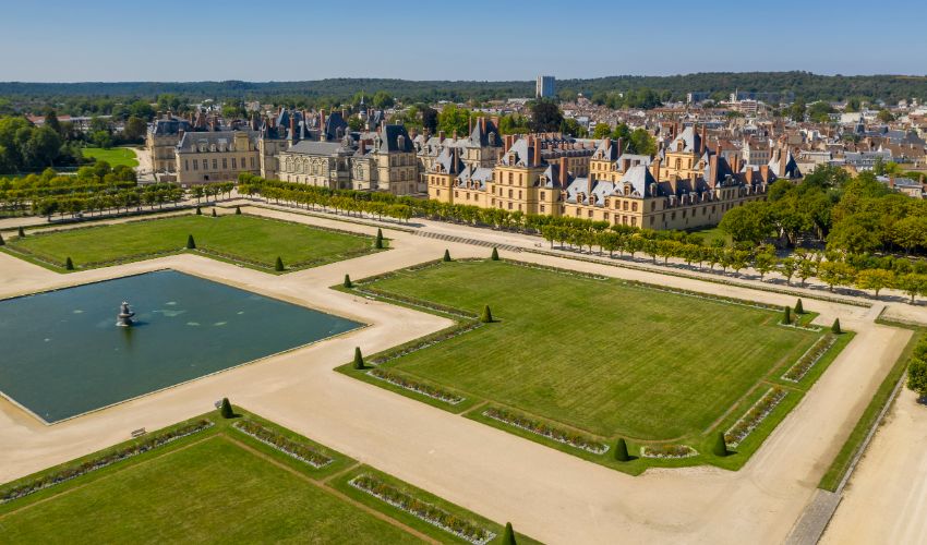 Vue aérienne du Château de Fontainebleau