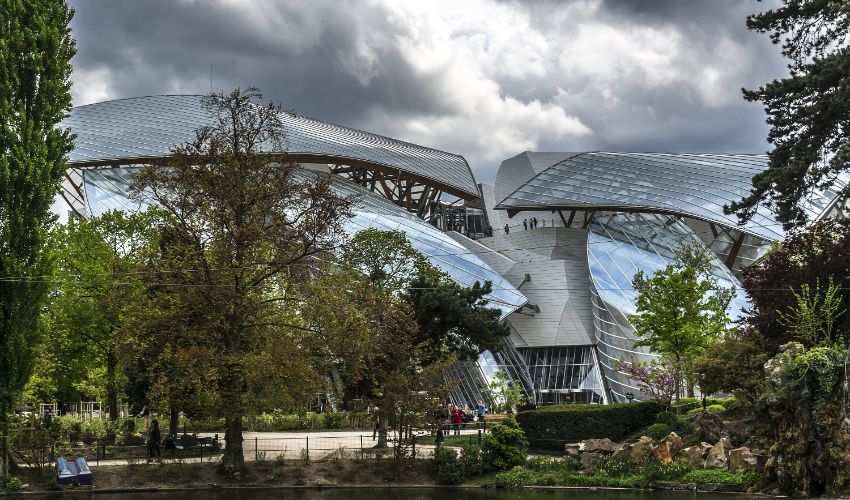Architecture contemporaine de la Fondation Louis Vuitton