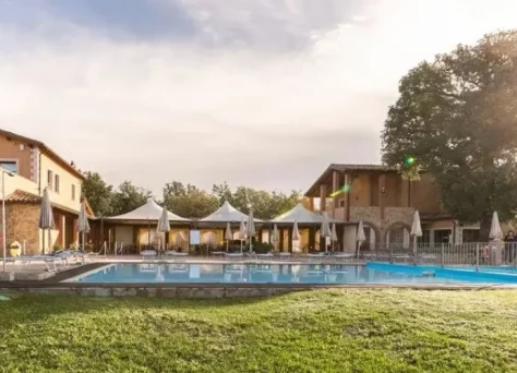 Hôtels-clubs de Toscane : comparez les clubs famille en Toscane