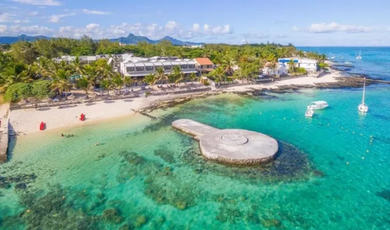 Coralia Peninsula Bay