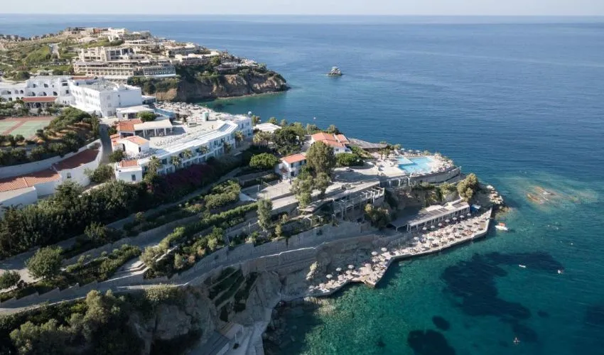 Peninsula Resort & Spa