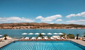 Brown Beach House & Spa