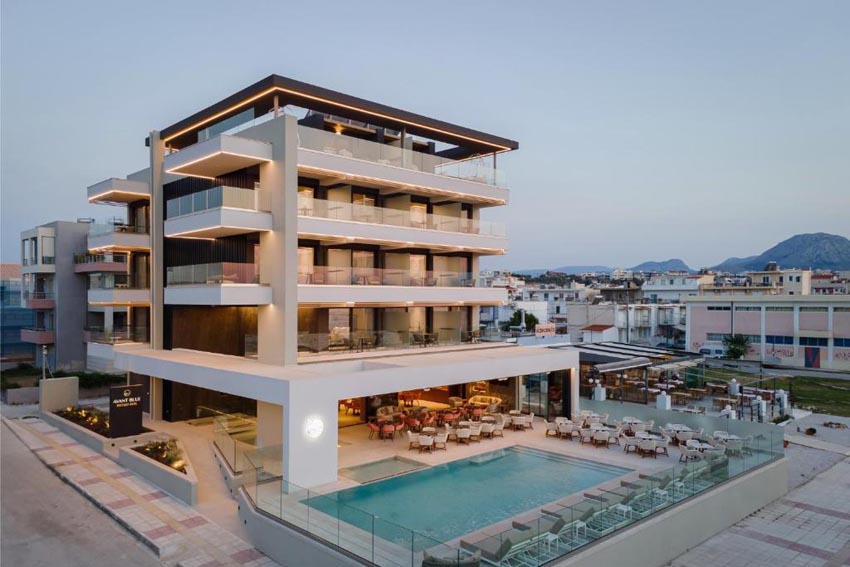 Avant Blue Boutique Hotel 