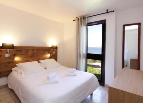 Paese Di Lava : chambre jusqu'à 5 personnes