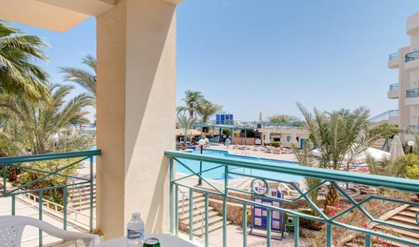 Bella Vista Hotel & Resort