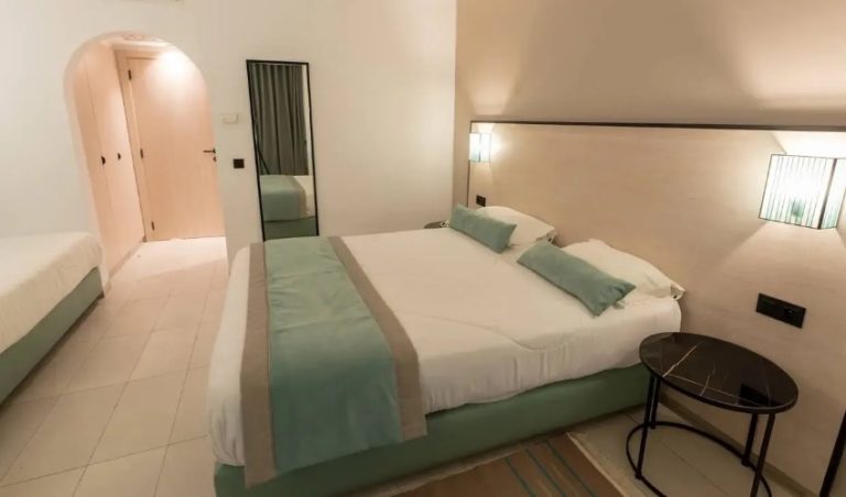 Hammamet Beach : chambre jusqu'à 4 personnes