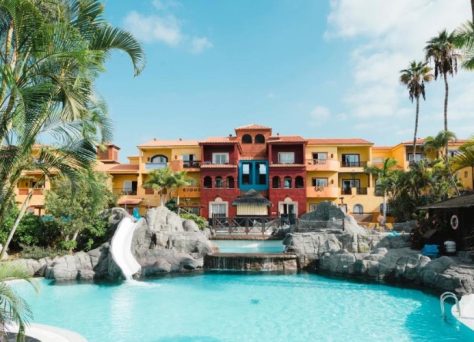 Hôtels-clubs dans les Canaries : comparez les clubs famille des Îles Canaries