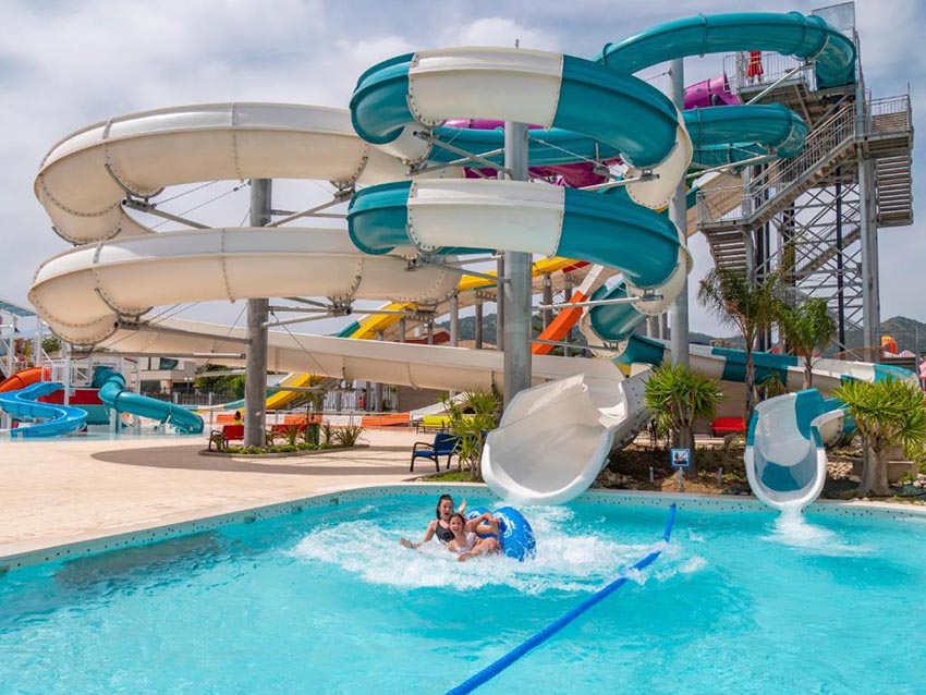 Golden Taurus Aquapark Resort toboggans adultes