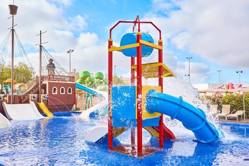 Zafiro Palmanova structure aquatique pour les enfants