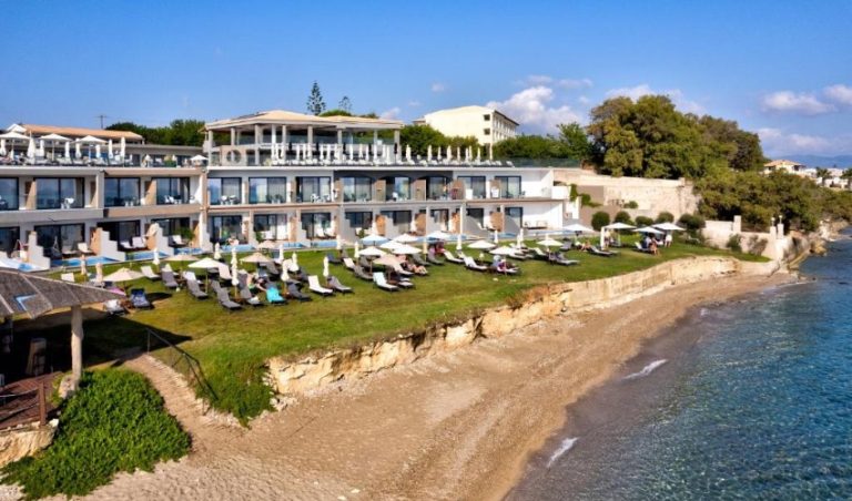 Club vacances Hôtel Cavo Orient Beach Hotel et Suites