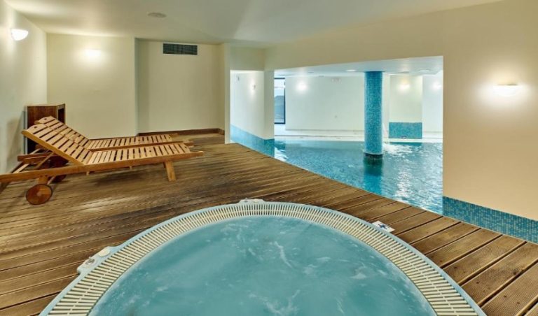 Club vacances Paralos Kosta Alímia équipements