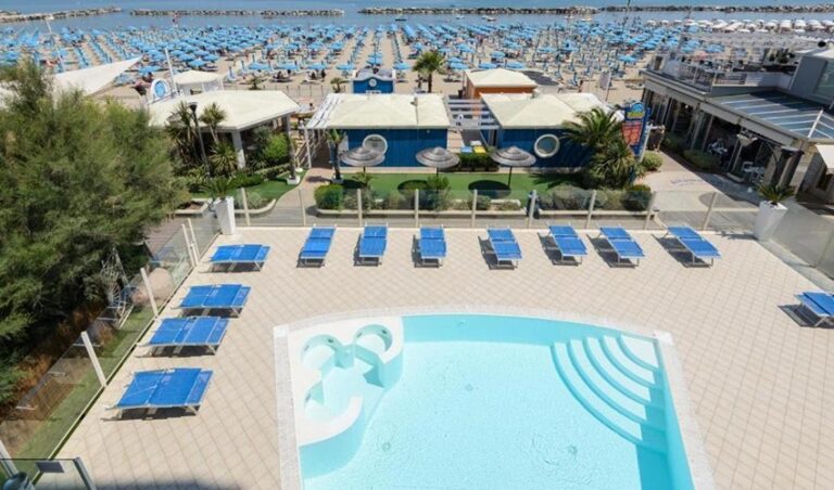 Club vacances Diplomat Marine SeaFront Hotel Full Board équipements