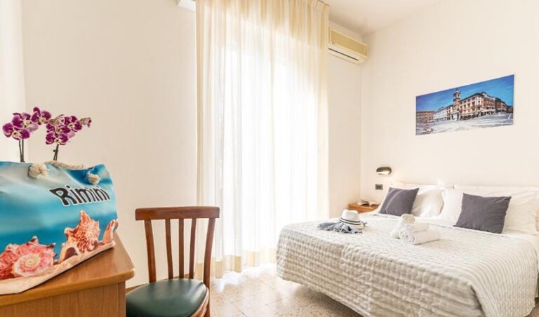Club vacances Hotel Lariana chambre